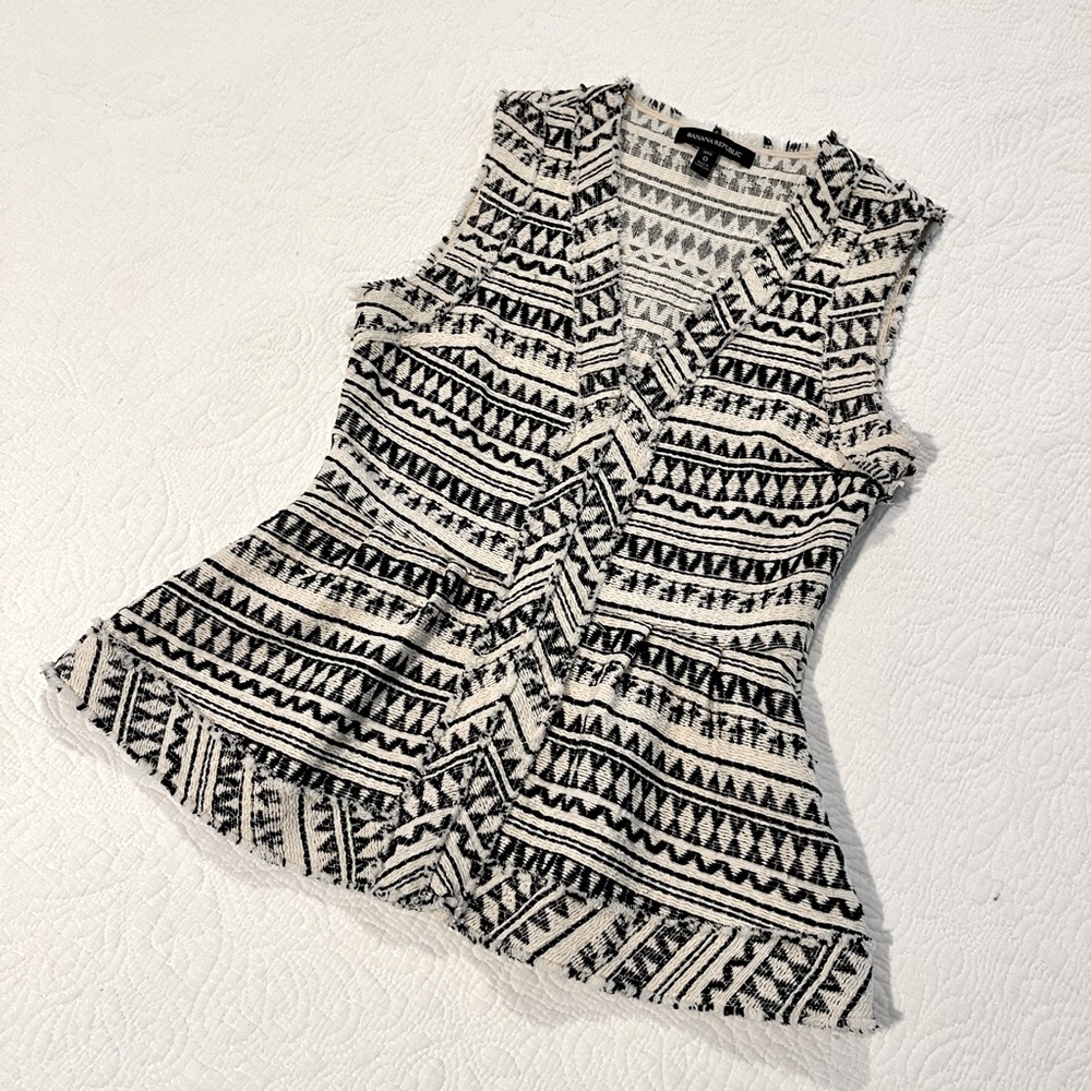 Banana Republic Tweed Peplum sleeveless top size 0 petite.